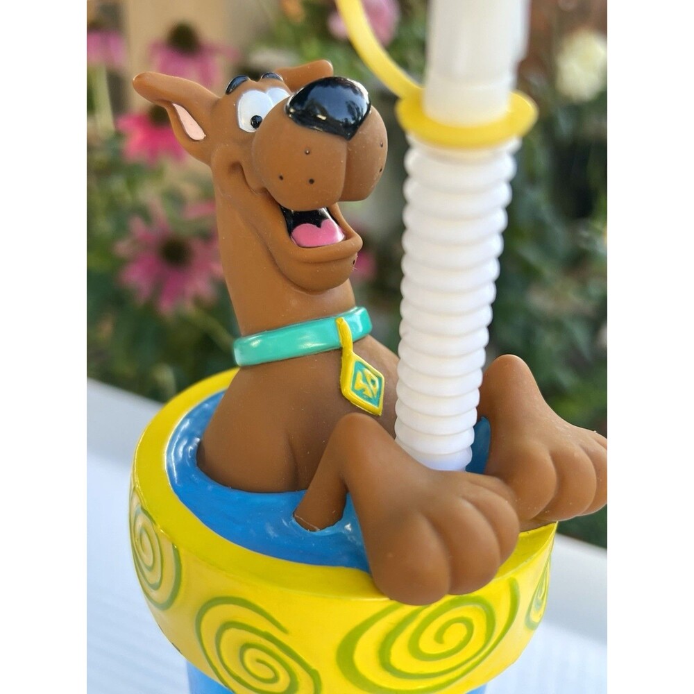 Vintage 1998 Scooby-Doo half-sculpted 3D sports bottle Toy Figure Kidcore